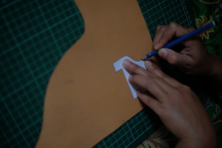 Jasa Vendor Kerajinan Kulit Terpercaya
